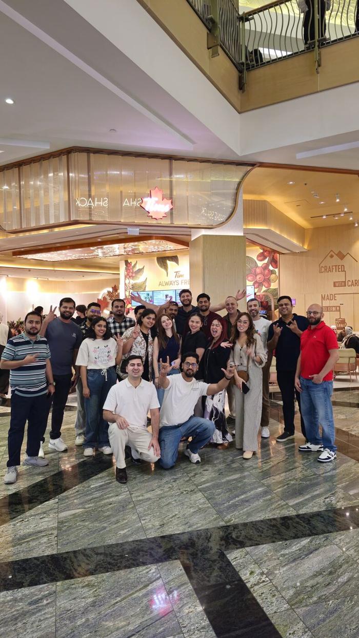 United Expats in UAE members meeting at a mall coffee spot